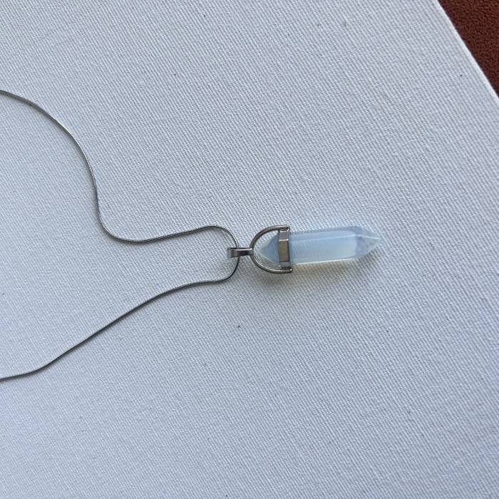 Opal kolye