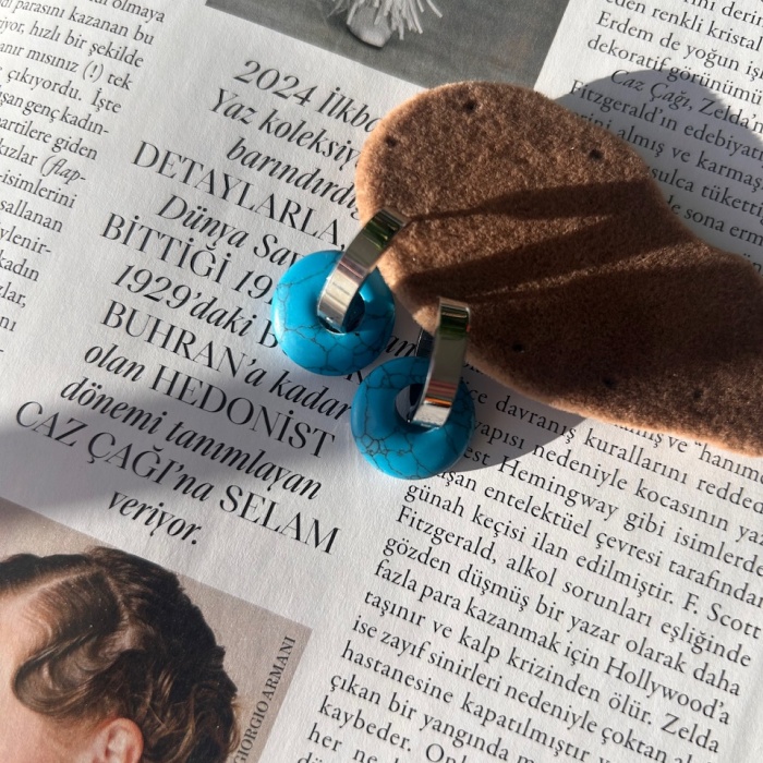 Turkuaz taşlı çelik küpe