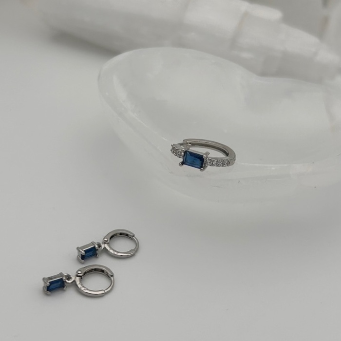 Rodyum küpe