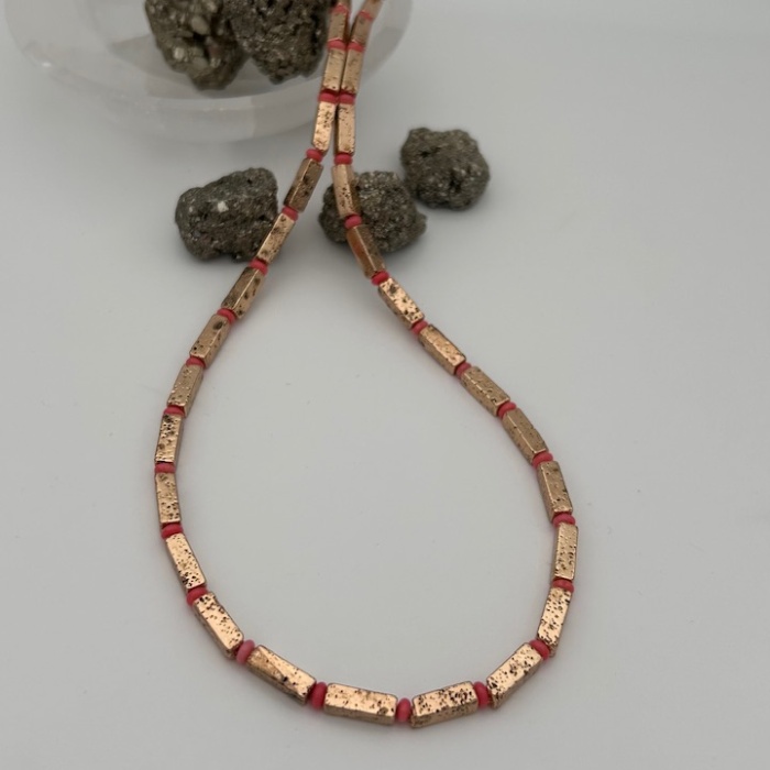 Gold lav taşı mercan kolye