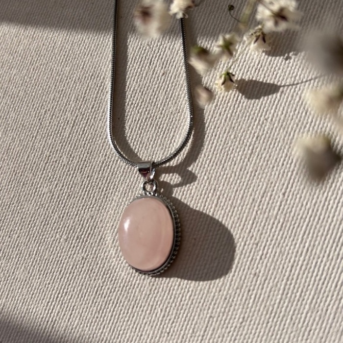 Çelik kolye pembe kuvars uçlu