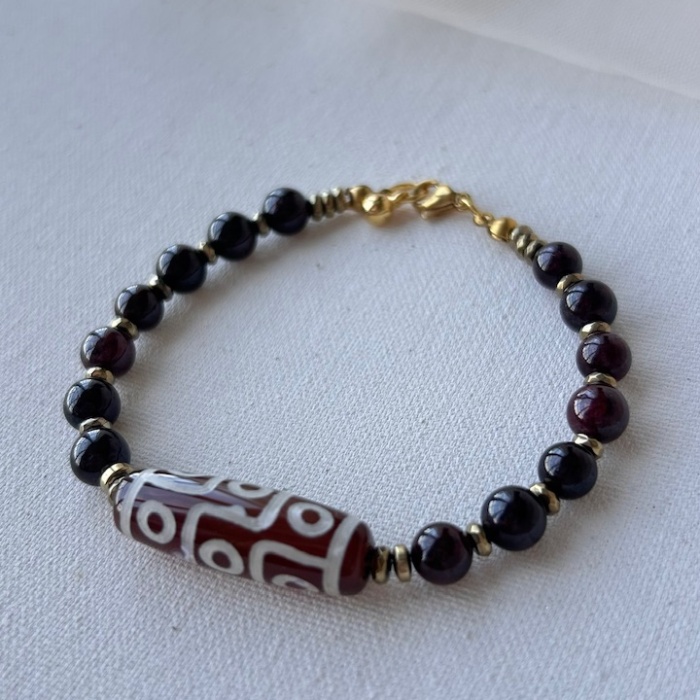 Granat taşı (lal taşı) bileklik