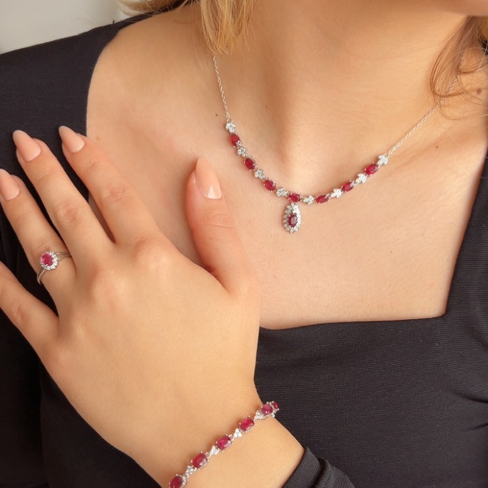 925 ayar gümüş Yakut taşlı set