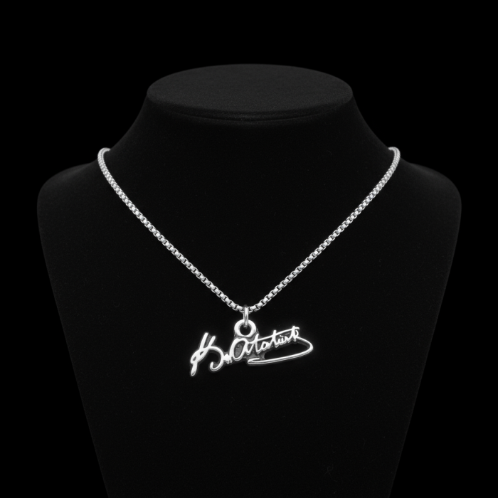 Mustafa Kemal Atatürk İmzalı Gümüş Kaplama Örme Zincir Kolye