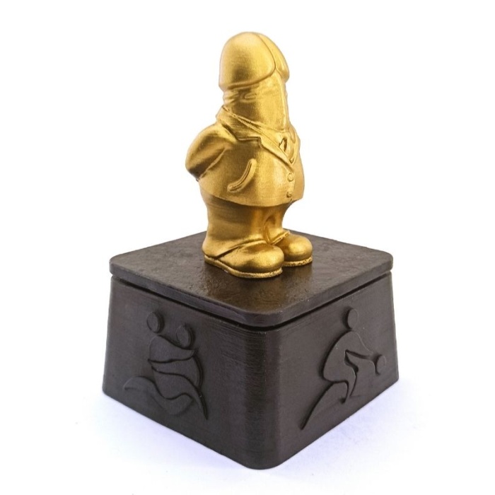 Dick Of The Year – Esprili Masaüstü Ödül Heykeli Model 6