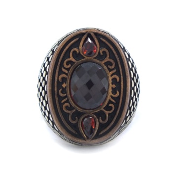 Kırmızı Taşlı 925 Ayar Kalemli Erkek Gümüş Yüzük GEY-101