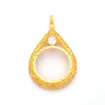 Tam Altın Çerçeveli Kolye​ Ucu Altın Kaplama İşlemeli TGR-592