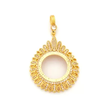Yarım Altın Çerçeveli Kolye Ucu Altın Kaplama İşlemeli TGR-631