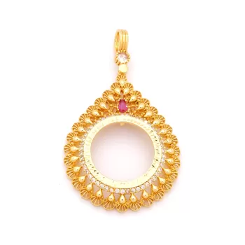 Yarım Altın Çerçeveli Kolye Ucu Altın Kaplama İşlemeli TGR-636