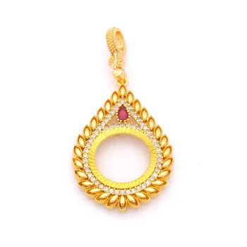 Çeyrek Altın Çerçeveli Kolye Ucu Altın Kaplama TGR-645