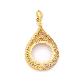 Yarım Altın Çerçeveli Kolye Ucu Altın Kaplama İşlemeli TGR-713