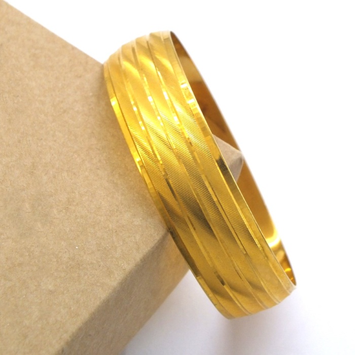 Altın Kaplama 4 Sıra Çizgili 1.5 cm Bilezik BLZ-3061