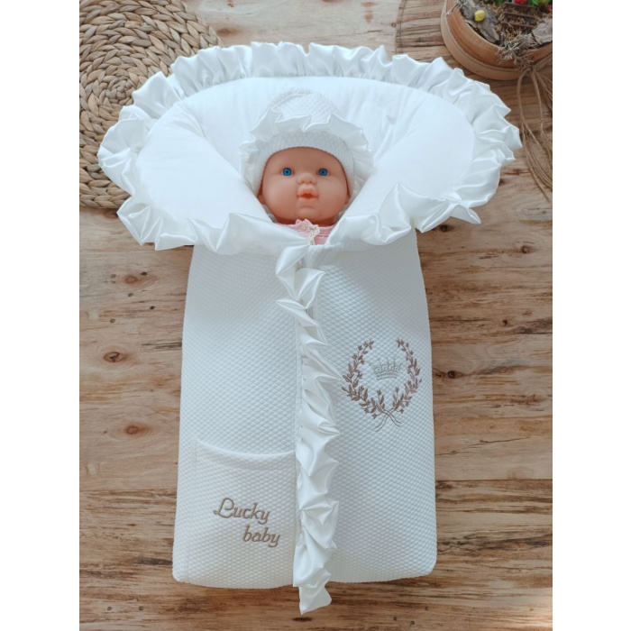 Yenidoğan Ultralüks Fermuarlı ve Cepli Lucky Baby Nakışlı Bebek Battaniyesi Kundak