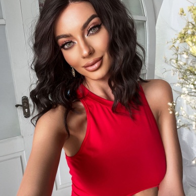 Kısa Omuz Hizasında Açık Kahverengi Fiber Sentetik Tül Peruk