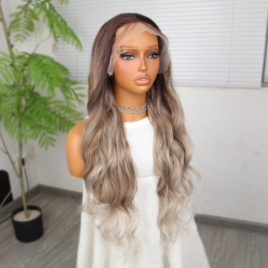 Rus Kumralı Beyaz Platin Ombreli ve Röfleli Tül Peruk