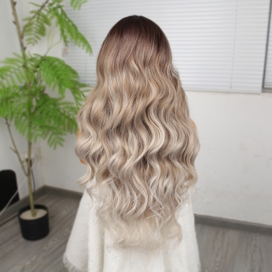 Rus Kumralı Beyaz Platin Ombreli ve Röfleli Tül Peruk