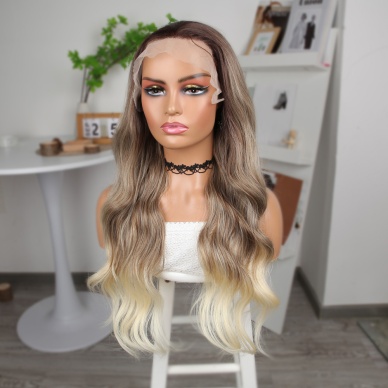 Bebek Kumralı Platin Ombre  ve Röfleli Fiber Sentetik Geniş Dalgalı Tül Peruk