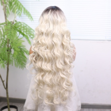 Kumral Beyaz Platin Ombreli Ekstra Uzun Fiber Sentetik Dalgalı Tül Peruk