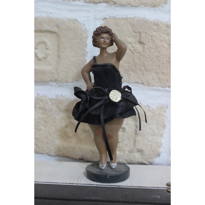 Siyah Elbiseli Kadın Biblo Figür 19,5cm