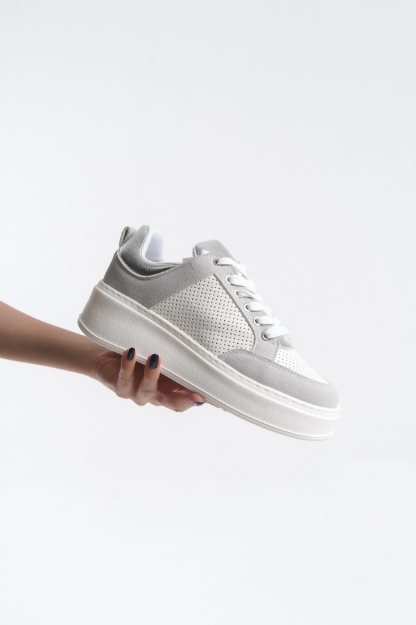 Glenda beyaz arka ve dil rugan bağcıklı sneaker kadın ayakkabı