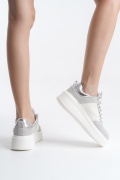 Glenda beyaz arka ve dil rugan bağcıklı sneaker kadın ayakkabı