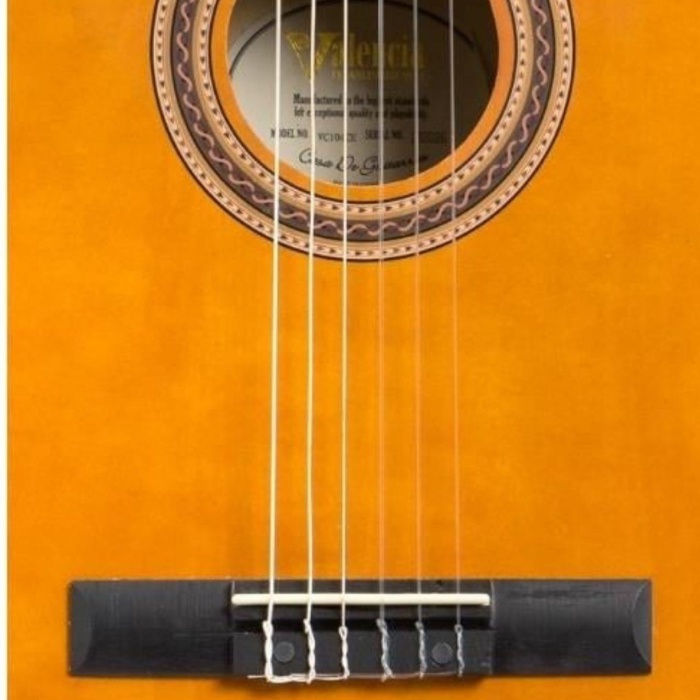 Valencia VC104TCVT Elektro Klasik Gitar 4/4 (Naturel) | Ekolayzırlı - Sap Çelikli - Sahneye Hazır