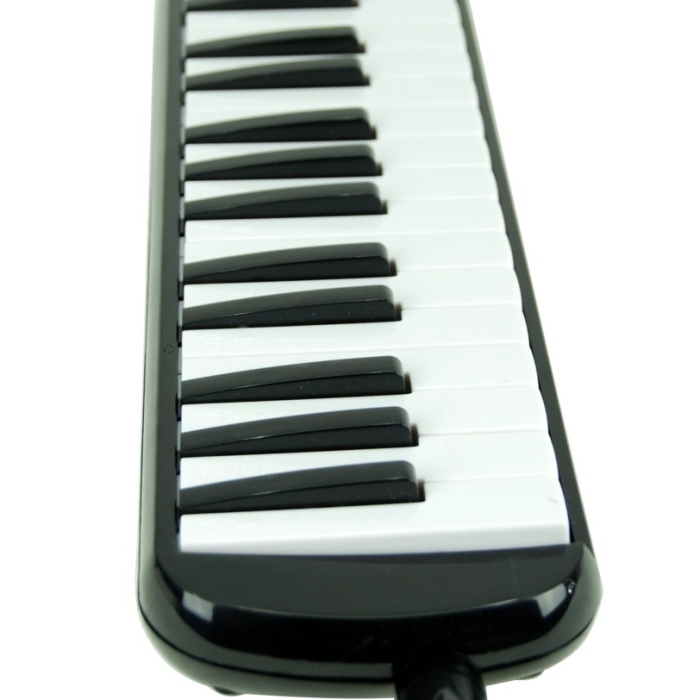 Sesenta SSM32BK Melodika (32 Tuşlu - Siyah) | Şık Siyah Tasarım, Dayanıklı Plastik, Kolay Temizlenebilir