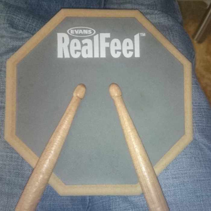 Evans RF6GM RealFeel Çalışma Pedi (6 inç - Tek Taraflı)