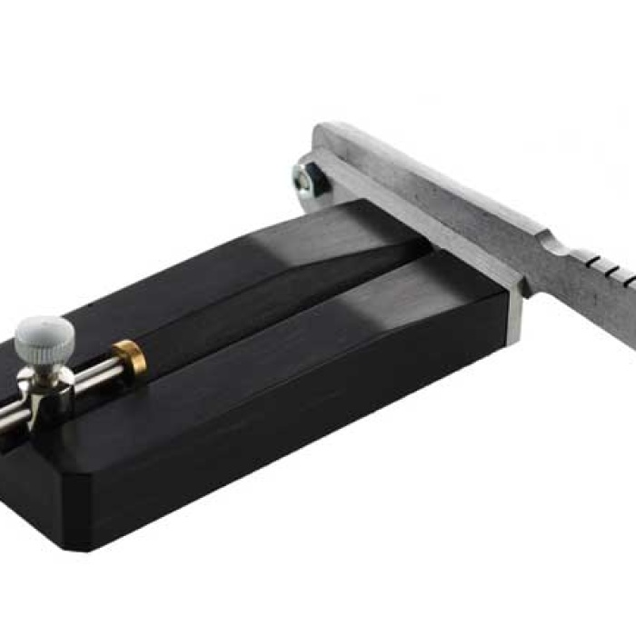 Chiarugi AC.197 Obua Kamış Uç Kesme Aparatı | Milimetrik Kesim Hassasiyeti ile Kamışların Akort Ayarını Kolaylaştıran Mekanizma