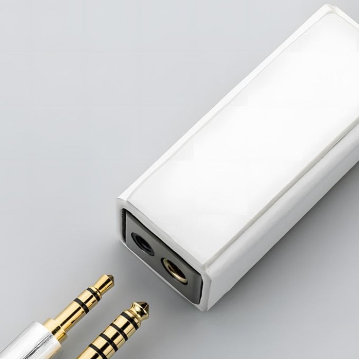 Moondrop 01 0017 MOONRIVER 2:Ti USB-C DAC/AMP Pc ve Akılı Telefon AD / DA Dönüştürücü | Titanyum Gövde Çift Çıkış (3.5mm/4.4mm)
