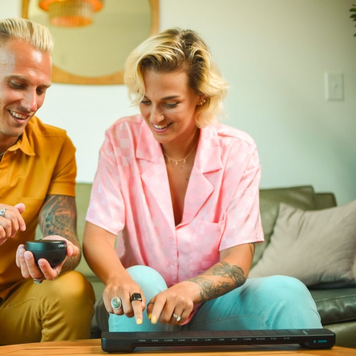 Artiphon 10 0009 Chorda Black Akıllı Enstrüman | Dokunmatik Yüzeyli Gitar/Piano/Davul Modu