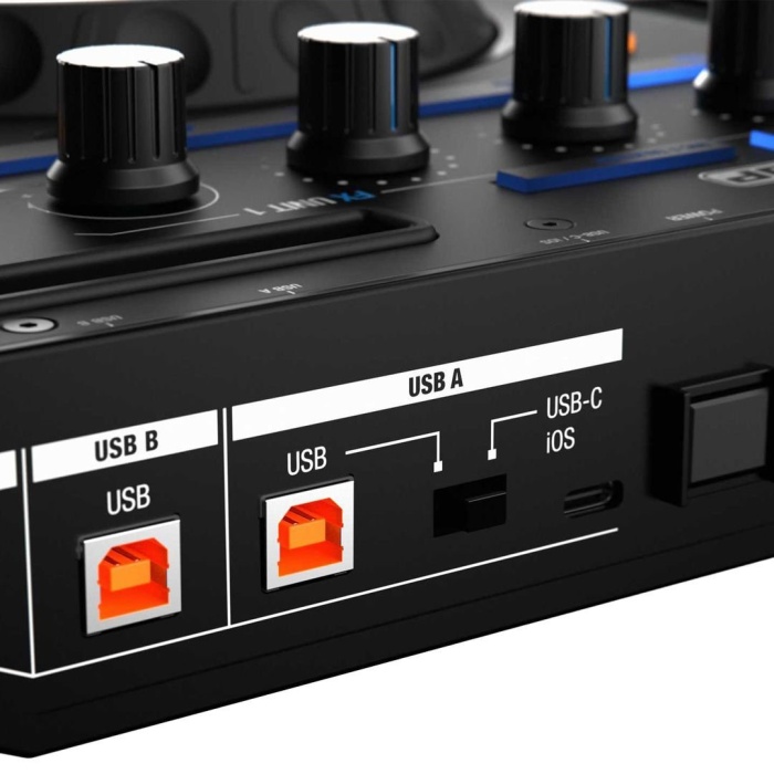 Reloop 17 0010 Mixon 8 Pro Hibrit DJ Kontrolcü | 4 Kanal Serato ve djay Pro Uyumlu iPad Dock