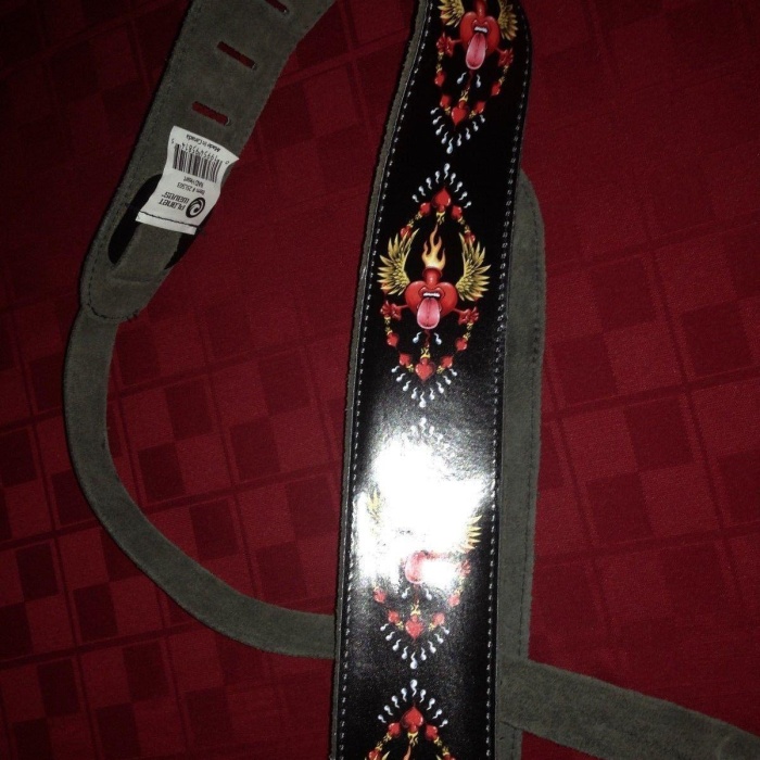 Planet Waves 25LS03 Deri Gitar Askısı Rad Heart (6.3 cm) | Hakiki Deri - Konforlu Ped - Şık Baskı