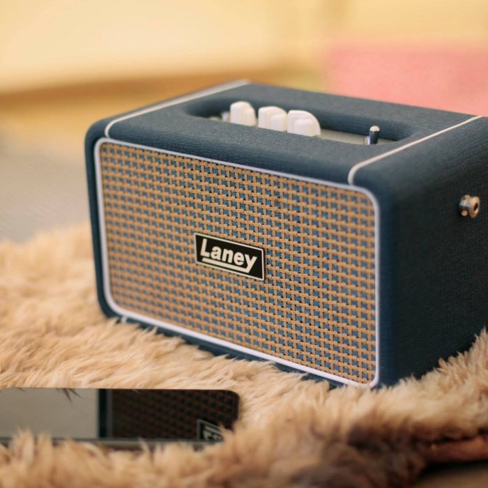 Laney F67-LIONHEART Taşınabilir Bluetooth Hoparlör (Üst Segment - Butik Tasarım) | Lionheart Serisi Amfi Estetiği, Bluetooth 5.0, Li-ion Batarya, Yüksek Çözünürlüklü Ses | Ölçüler: 160 x 265 x 150 mm