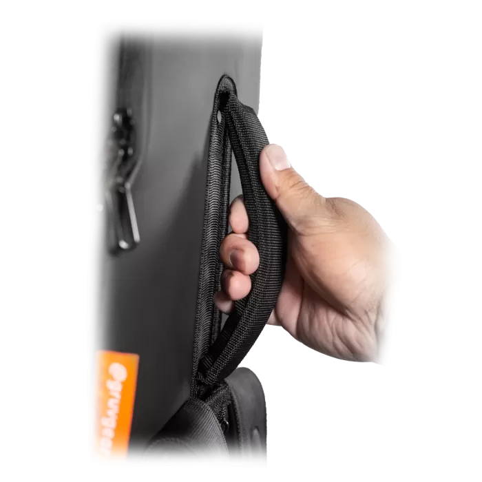 Gruv Gear KAPSULITE-PL-EB-BLK Kapsulite+ Bas Gitar Taşıma Çantası (Siyah) | Ultra Hafif Polikarbonat/ABS Sert Kabuk, TSA Kilit Uyumlu, Suya ve Darbeye Dayanıklı Fütüristik Tasarım