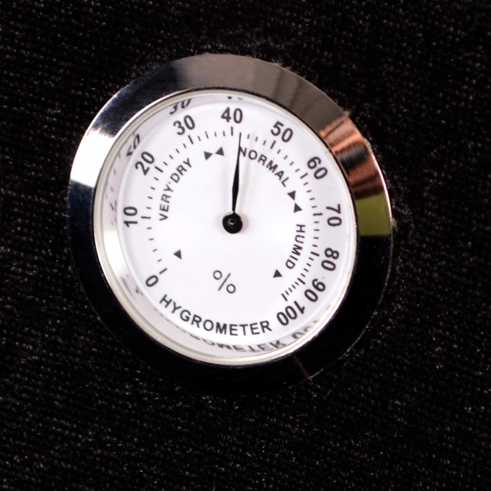 Dominguez CHCP44 Tekerlekli Çello Hardcase - 4/4 (Profesyonel - Yüksek Koruma) | Fiberglas (Fiberglass) Dış Şasi, Darbe Emici İç Peluş Astar, Kolay Taşıma İçin Dayanıklı Tekerlek Sistemi | Uyum: 4/4 (Tam Boy) Çello