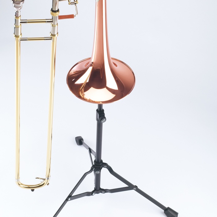 K&M 14990-000-55 Trombon Sehpası (149/9) | Yüksekliği Ayarlanabilir Profesyonel Destek Trombon İçin Güvenli ve Sarsılmaz Duruş
