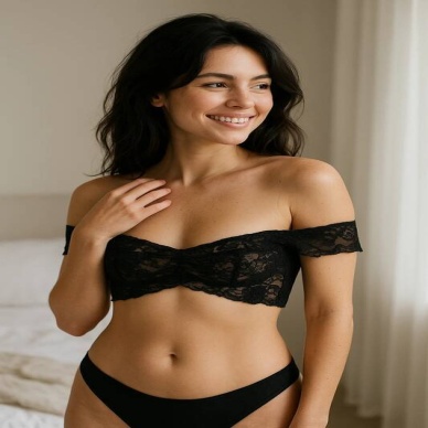 Venlisa Dantel Detaylı Transparan Crop Top V8100