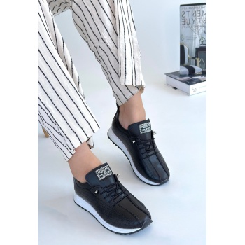 Fiert Siyah Cilt Bağcıklı Spor Ayakkabı - Lisinya