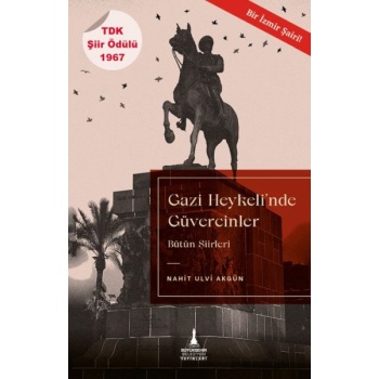 Gazi Heykeli’nde Güvercinler