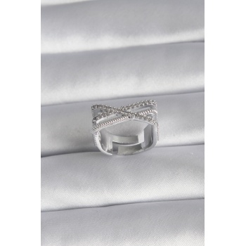 Pirinç Gümüş Renk Zirkon Taş Detay Kadın Yüzük - Lisinya