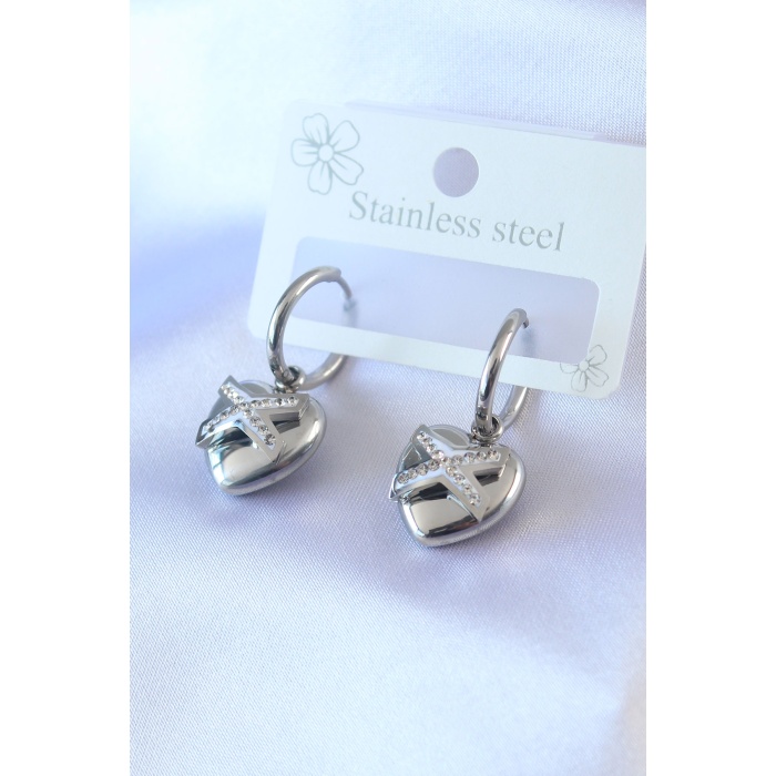 316L Çelik Gümüş Renk Zirkon Taş Detay Kalp Model Kadın Küpe - Lisinya