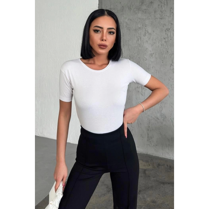 Rahat Ve Şık Kısa Kollu Bisiklet Yaka Likralı Viskon Penye Body Beyaz ( Lisinya )