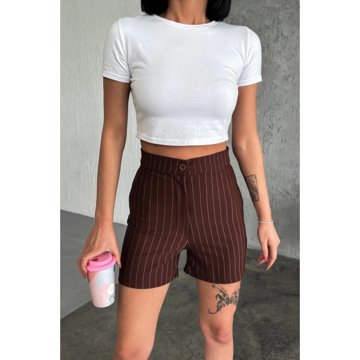 Zarif ve Şıklığı Bir Arada Sunan Yüksek Bel Krep Esnek Çimalı Çizgili Şort Kahverengi ( Lisinya )