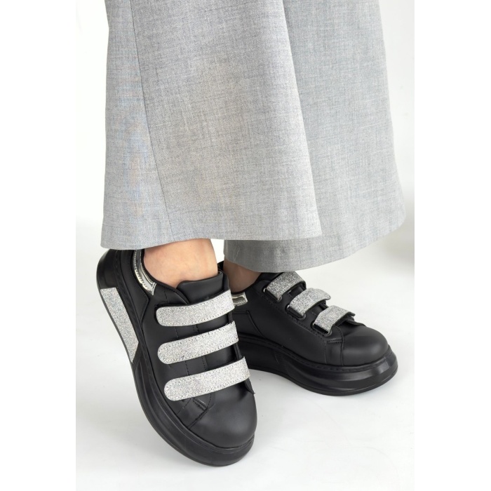 Elika Siyah Cilt Simli Cırt Cırtlı Spor Ayakkabı - Lisinya