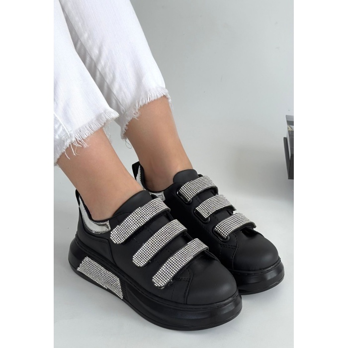 Elika Siyah Cilt Cırt Cırtlı Spor Ayakkabı - Lisinya