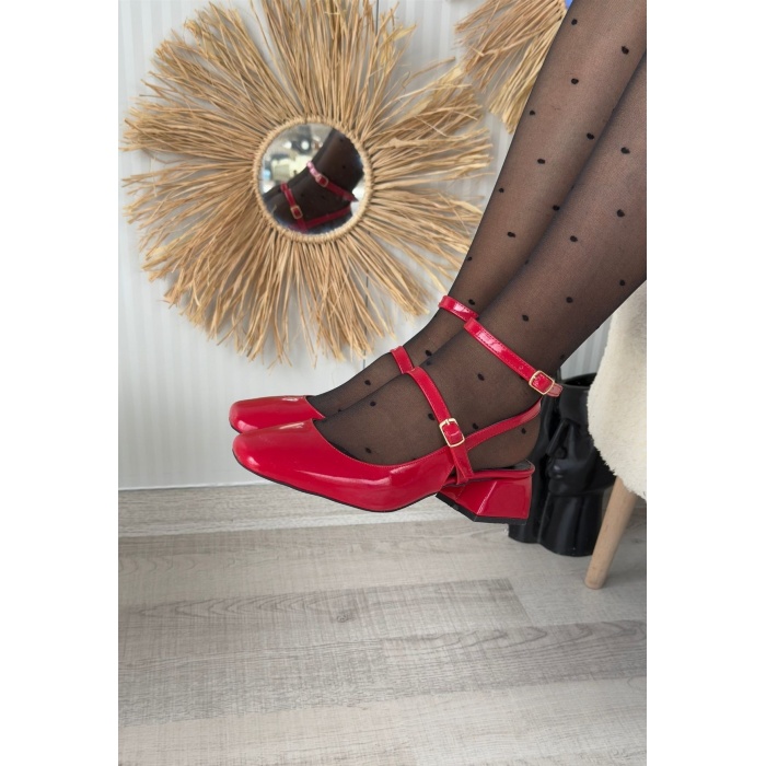 Karmi Kırmızı Rugan Topuklu Kemerli Ayakkabı - Lisinya