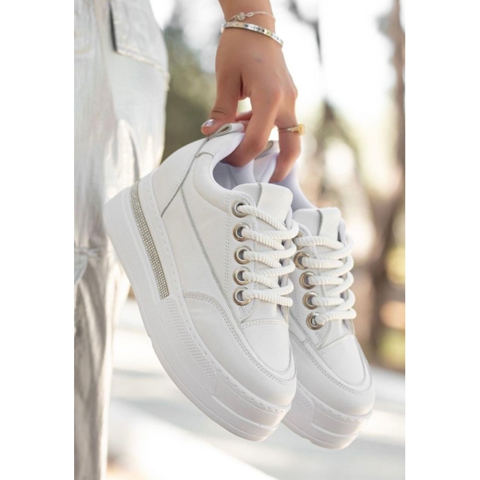 Lulu Beyaz Cilt Bağcıklı Spor Ayakkabı - Lisinya