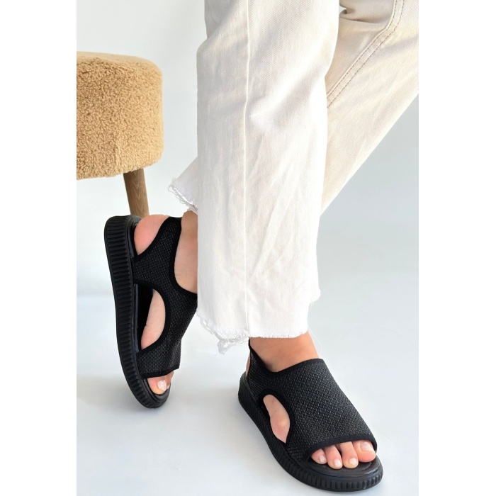 Wayi Siyah Hasır Cilt Sandalet - Lisinya