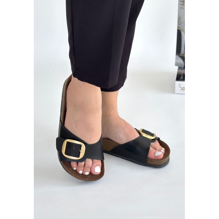 Zooy Siyah Cilt Terlik - Lisinya